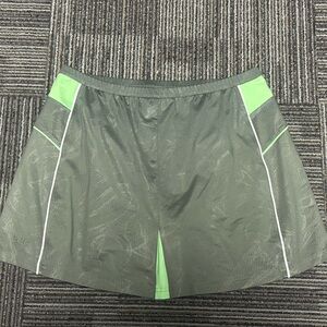 Women’s BOLLE large Pickleball tennis golf or casual wear SKORT